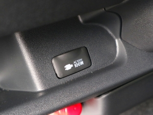 ハイエースバンキャンプ　車中泊　アウトドア　レジャー　内装架装