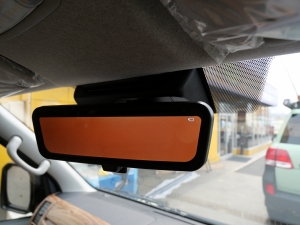 ハイエースバンキャンプ　車中泊　アウトドア　レジャー　内装架装