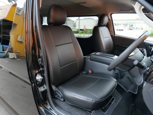 ハイエースワゴンキャンプ　車中泊　アウトドア　レジャー　内装架装