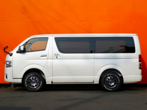 ハイエースバン新車一部改良後　ディーゼル四駆