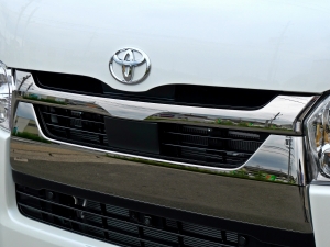 ハイエースバンキャンプ　車中泊　アウトドア　レジャー　内装架装