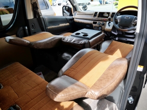 ハイエースバンDX　4WD　ディーゼル　丸目