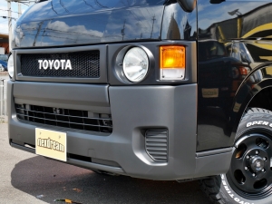 ハイエースバンDX　4WD　ディーゼル　丸目
