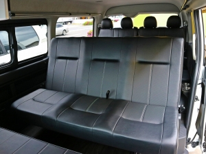 ハイエースワゴンアウトドア　キャンプ　車中泊　バンライフ　１BOX　ベッド　キャンピングカー