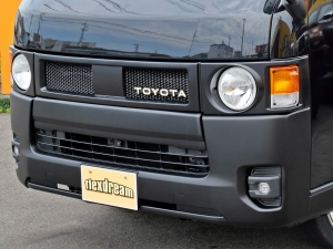 ハイエースバンディーゼル4WD　丸目カスタム　ネオクラシック