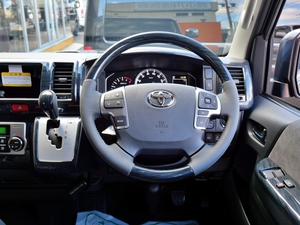ハイエースワゴン新車コンプリート　ハイエースワゴン４ＷＤ