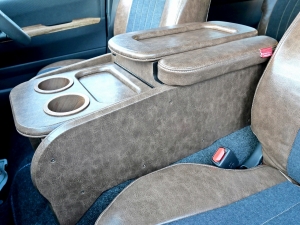 ハイエースバンアウトドア　キャンプ　車中泊　バンライフ　１BOX　ベッド　キャンピングカー
