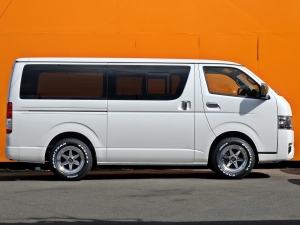 ハイエースバン一部改良後 安全装備追加 特別仕様車