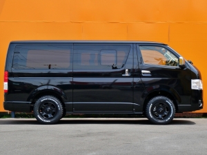 ハイエースバンディーゼル4WD　アウトドア　キャンプ　車中泊　バンライフ　１BOX　ベッド　キャンピングカー