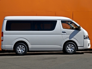 ハイエースワゴン新車アウトレット新車コンプリート　ハイエースワゴン２ＷＤ