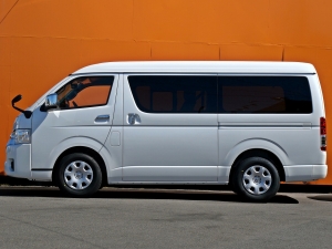 ハイエースワゴン新車アウトレット新車コンプリート　ハイエースワゴン２ＷＤ