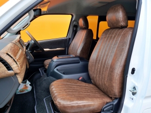 ハイエースワゴンキャンプ　車中泊　アウトドア　レジャー　内装架装