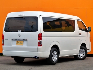 ハイエースワゴンキャンプ　車中泊　アウトドア　レジャー　内装架装