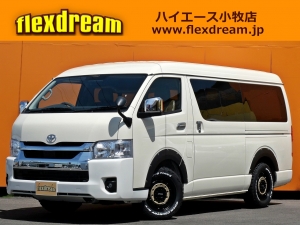 ハイエースＶ特設カラーライトイエロー　安全装備付き