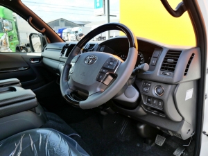 ハイエースバン一部改良後 安全装備追加 特別仕様車