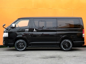 ハイエースバン車中泊　ディーゼル4WD　