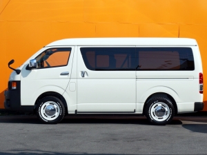 ハイエースワゴン10人乗りワゴン　車中泊できる街乗り仕様車