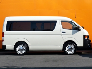 ハイエースワゴン10人乗りワゴン　車中泊できる街乗り仕様車