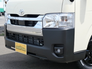 ハイエースバンディーゼル4WD　丸目カスタム　ネオクラシック