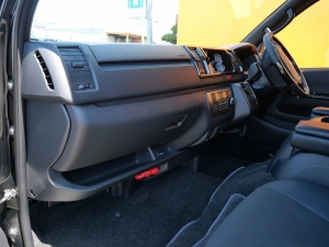 ハイエースバン新車一部改良後　ディーゼル四駆