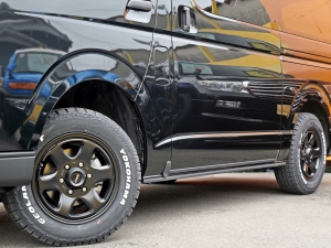 ハイエースバンDX　4WD　ディーゼル　丸目