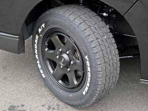ハイエースバンDX　4WD　ディーゼル　丸目