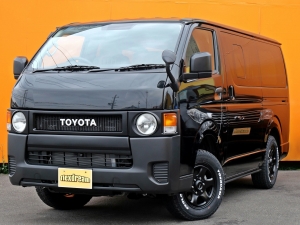 ハイエースバンDX　4WD　ディーゼル　丸目