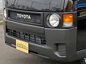 ハイエースバンDX　4WD　ディーゼル　丸目