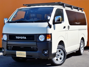 ハイエースバンディーゼル4WD　丸目カスタム　ネオクラシック