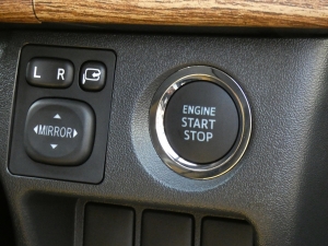 ハイエースバン一部改良後 安全装備追加