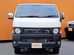 ハイエースバンディーゼル4WD　丸目カスタム　ネオクラシック