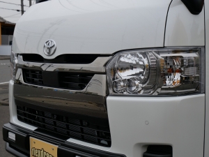 ハイエースバンディーゼル4WD　車中泊　跳ね上げ式ベッドキット