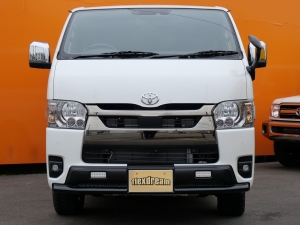 ハイエースバンディーゼル4WD　車中泊　跳ね上げ式ベッドキット