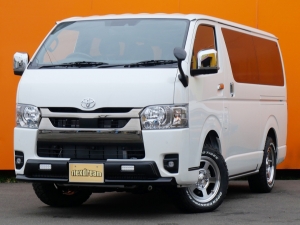 ハイエースバンディーゼル4WD　車中泊　跳ね上げ式ベッドキット