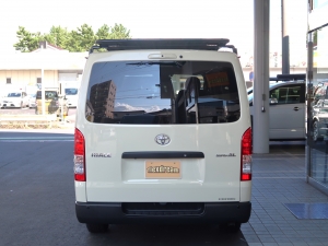 ハイエースバンディーゼル4WD　丸目カスタム　ネオクラシック