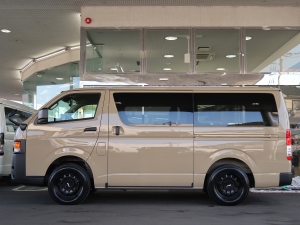 ハイエースバンディーゼル4WD　アースカラーパッケージ４Ｖ６ベージュ