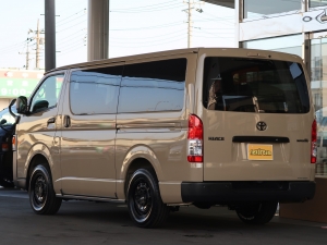 ハイエースバンディーゼル4WD　アースカラーパッケージ４Ｖ６ベージュ