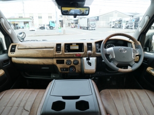 ハイエースバンDX　4WD　ディーゼル