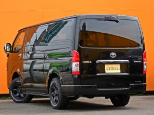 ハイエースバンディーゼル4WD　丸目クラシックカスタムスタイル