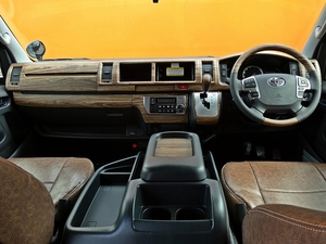 ハイエースワゴン新車ハイエースワゴン　GL　ライトキャンピングカーFD-BOX W03