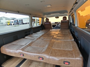 ハイエースワゴン新車ハイエースワゴン　GL　ライトキャンピングカーFD-BOX W03