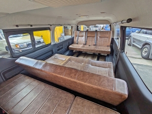 ハイエースワゴン新車ハイエースワゴン　GL　ライトキャンピングカーFD-BOX W03
