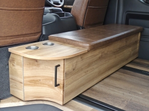 ハイエースワゴンflexdreamライトキャンピングカーシートアレンジ　FD-BOX W03air