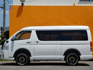 ハイエースワゴン１０人乗り　車中泊できる街乗り仕様車