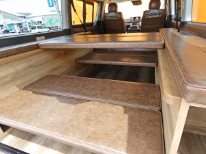 ハイエースバンflexdreamライトキャンピングカーFD-BOX V01-N