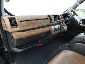 ハイエースバンディーゼル4WD　丸目換装FD-classicカスタム