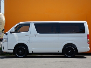 ハイエースバン新車　ハイエースバン　S-GL　ディーゼル四駆