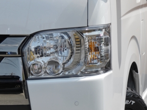 ハイエースバン新車　ハイエースバン　S-GL　ディーゼル四駆