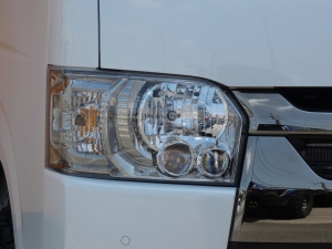 ハイエースバン新車　ハイエースバン　S-GL　ディーゼル四駆