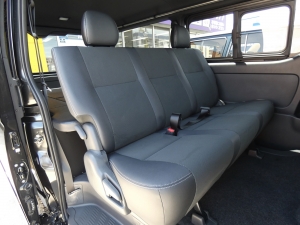 ハイエースバン新車ハイエース　S-GLダークプライム　カスタム